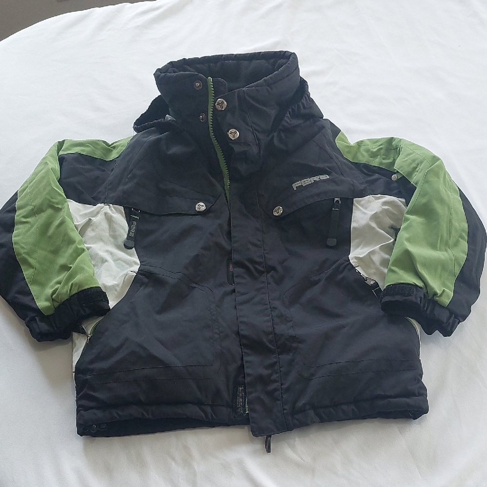 Fera  Black and Green Puffer Jacket with High Collar.good condition .Size 6